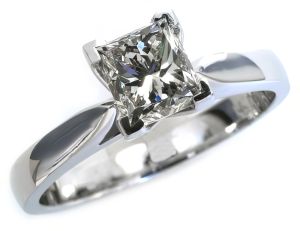 14K White Gold 0.90ct Princess Cut Diamond Engagement Ring