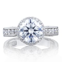 Tacori 18K White Gold Dantela Diamond Engagement Ring 0.62ctw 2646-35RDR8W